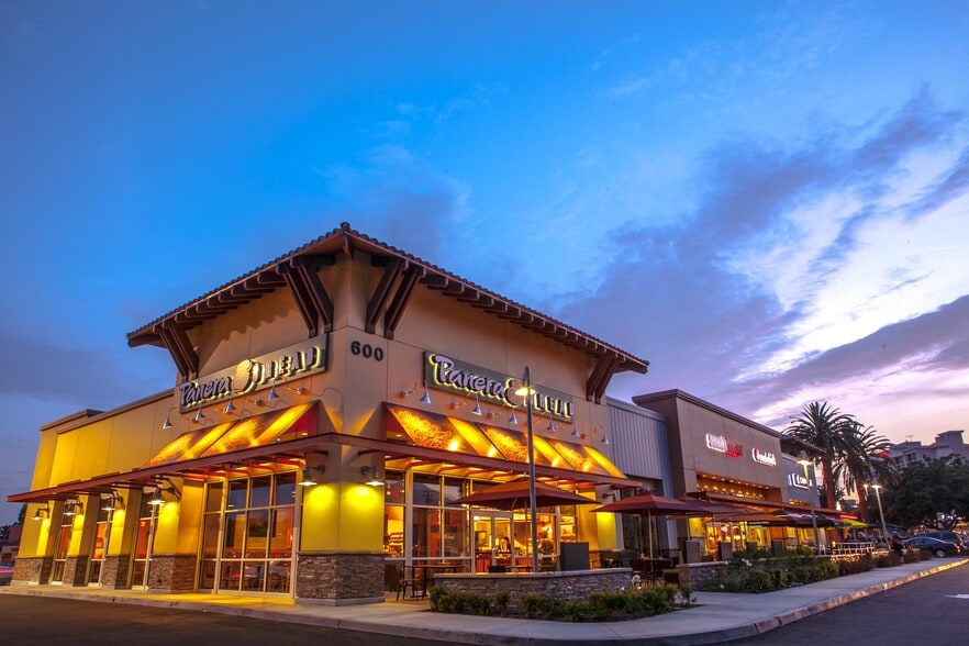 More Photos Of 500-660 W Huntington Dr, Monrovia Unknown For Lease