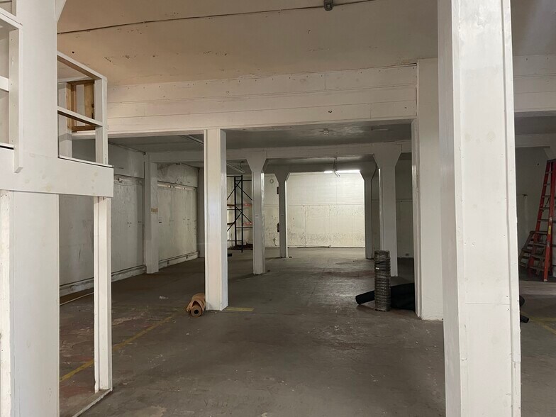 More Photos Of 1922 Central Ave, Saint Petersburg Freestanding For Sale