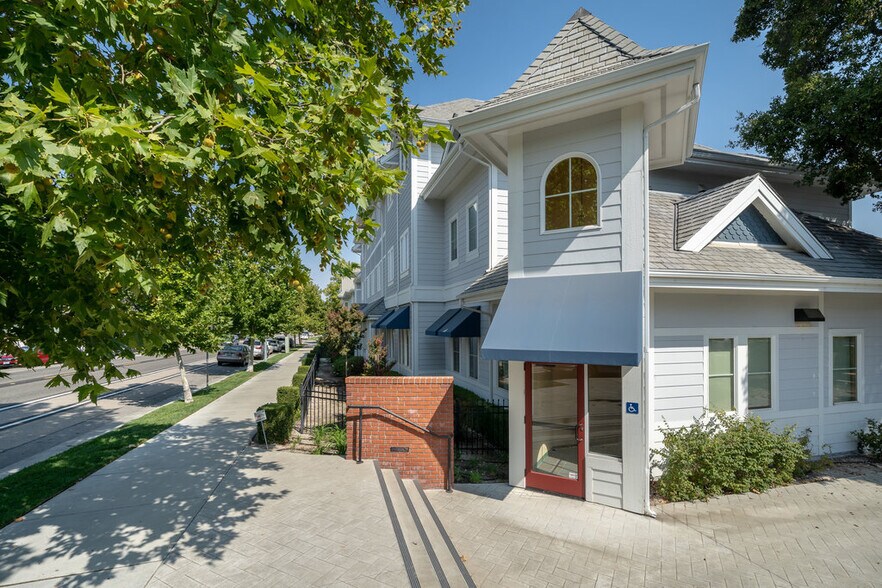 More Photos Of 1222-1224 Vine St, Paso Robles Office Residential For Sale