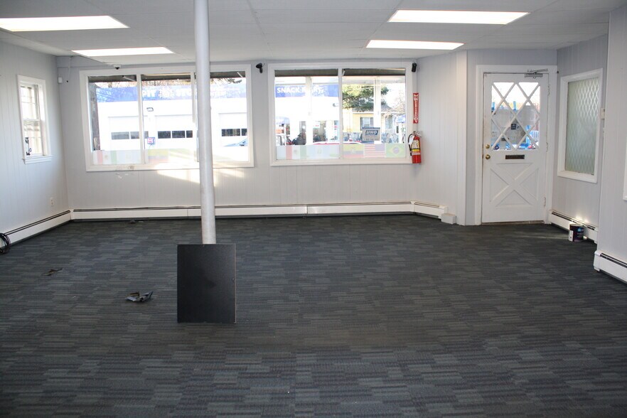 More Photos Of 119-121 E Main St, Milford Unknown For Lease