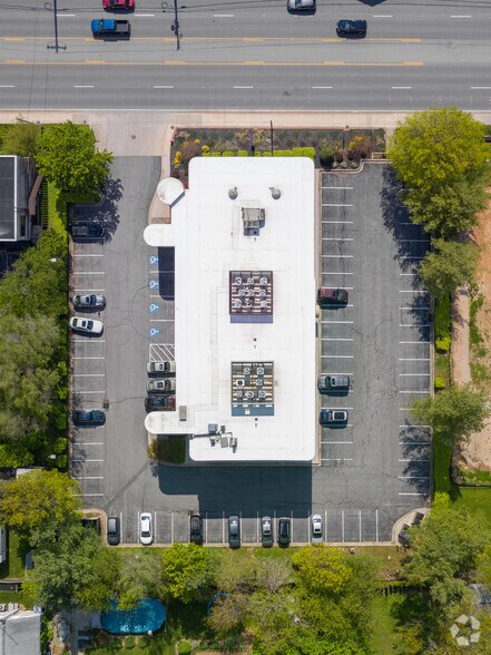 More Photos Of 2405 York Rd, Timonium Medical For Lease