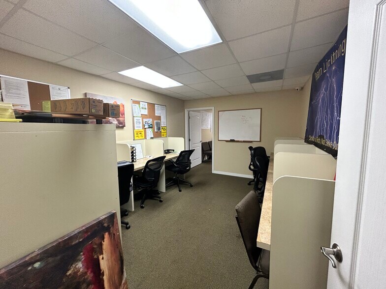 More Photos Of 14337 Annutalaga Ave, Brooksville Warehouse For Sale