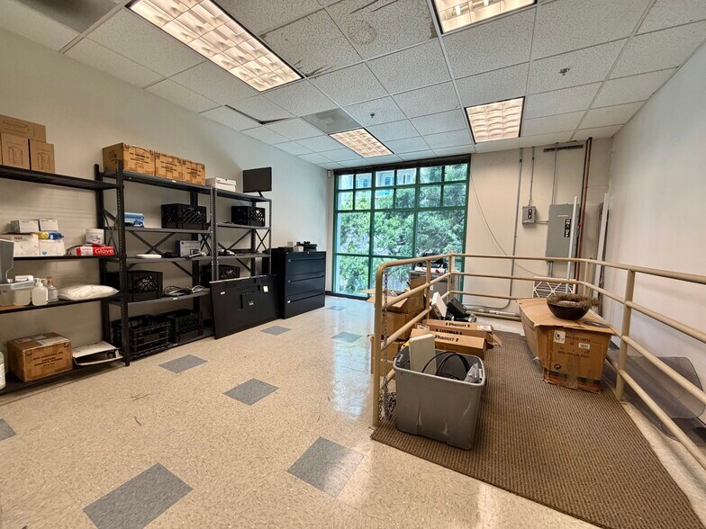 More Photos Of 1370 India St, San Diego Loft Creative Space For Lease