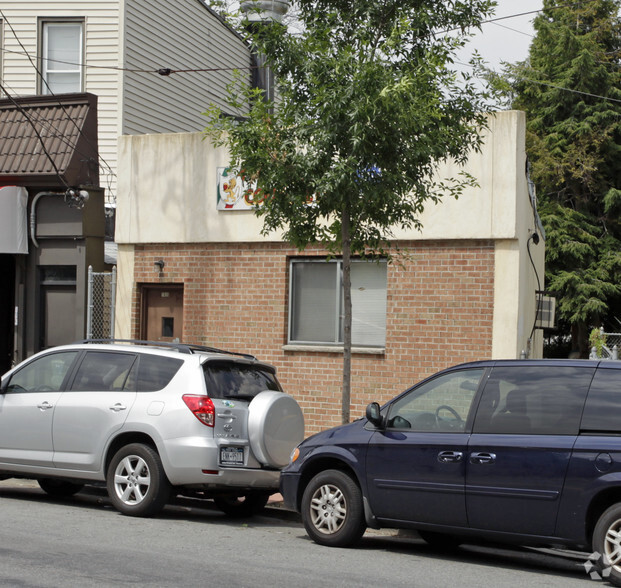 Primary Photo Of 1020 Mclean Ave, Yonkers Lodge Meeting Hall For Lease