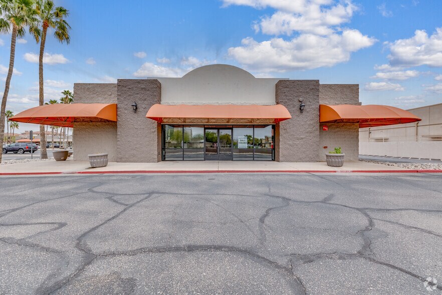 More Photos Of 1107 E Bell Rd, Phoenix General Retail For Lease