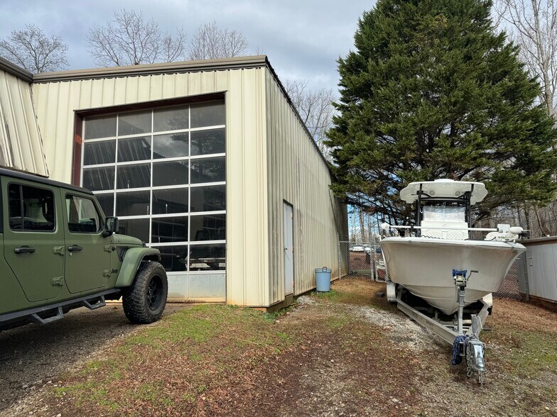 More Photos Of 170 Dogwood Ext, Toccoa Manufactured Housing Mobile Home Park For Sale