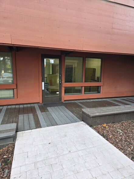Primary Photo Of 2909 Coffee Rd, Modesto Medical For Lease