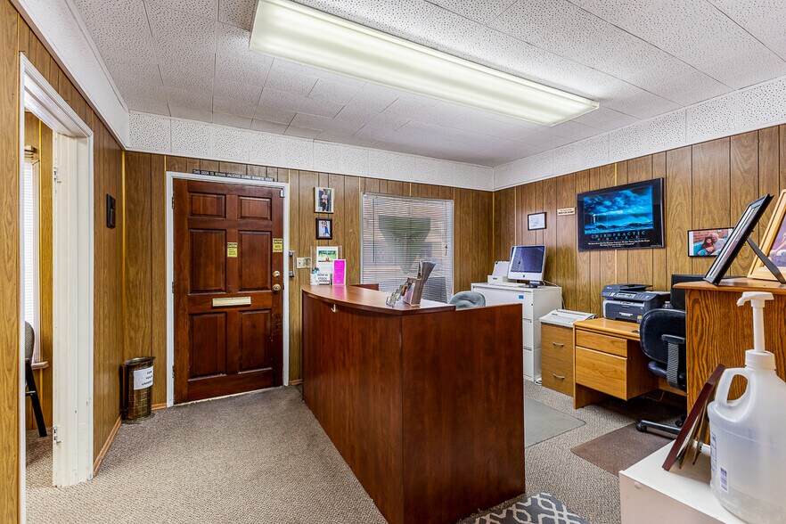 More Photos Of 9130 Las Tunas Dr, Temple City Storefront Retail Office For Sale