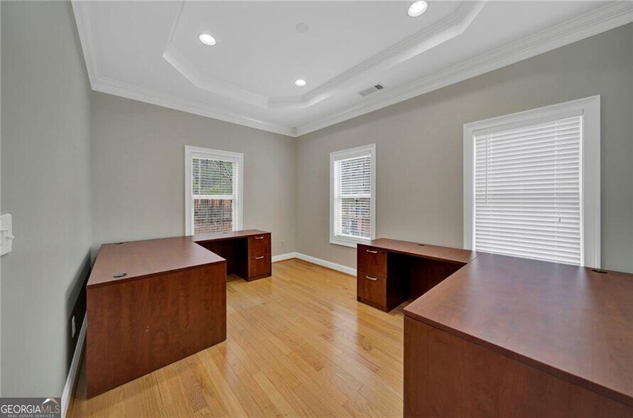 More Photos Of 4485 Tench Rd, Suwanee Medical For Lease