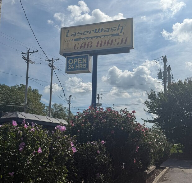 More Photos Of 5441 Steubenville Pike, McKees Rocks Carwash For Sale