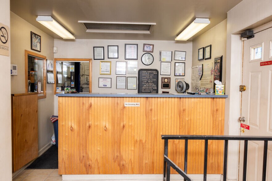 More Photos Of 8257 Frankford Ave, Philadelphia Auto Repair For Sale