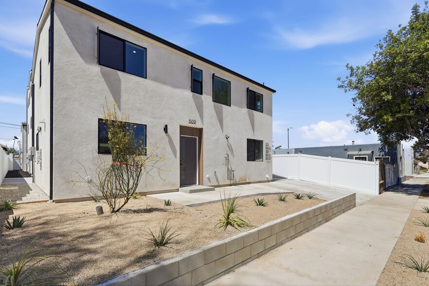 Primary Photo Of 1507 W 83rd St, Los Angeles Apartments For Sale