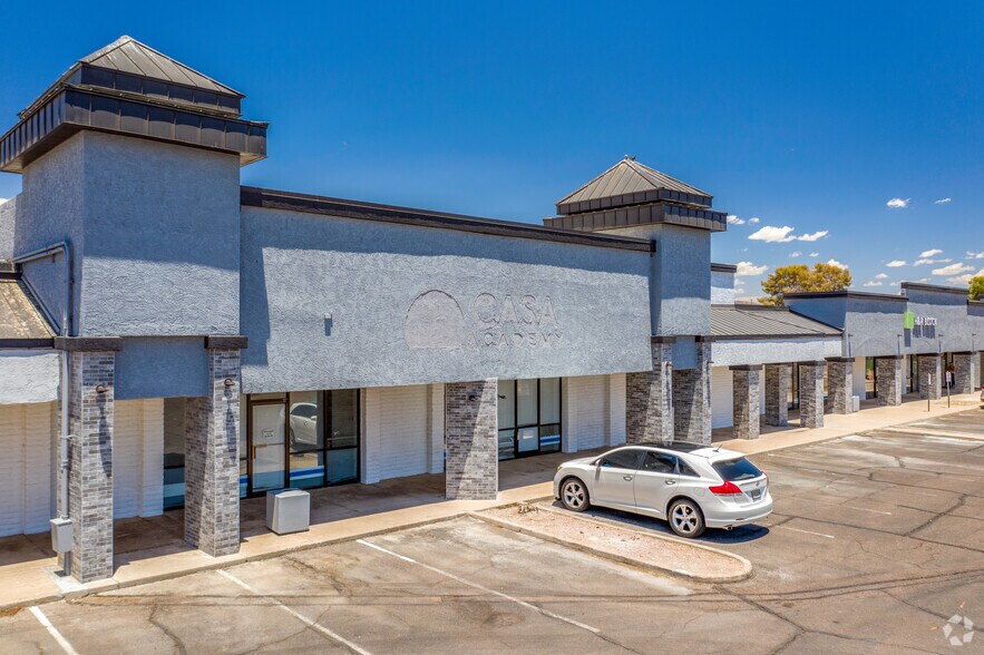 More Photos Of 8115-8129 N 35th Ave, Phoenix Unknown For Lease