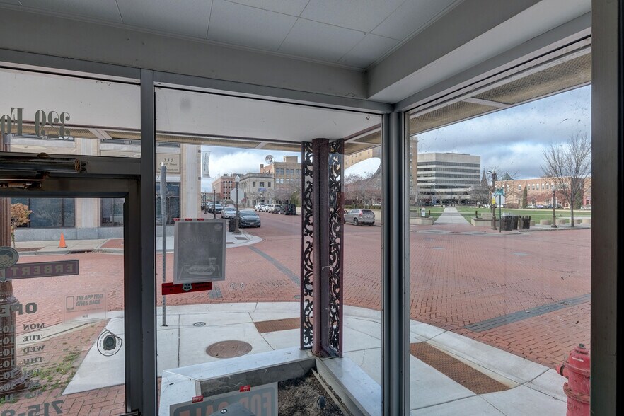 More Photos Of 329 4th St, Wausau Storefront Retail Residential For Sale