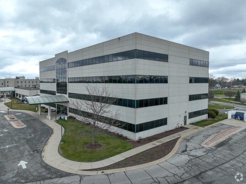 More Photos Of 2150 Gettler St, Dyer Medical For Lease