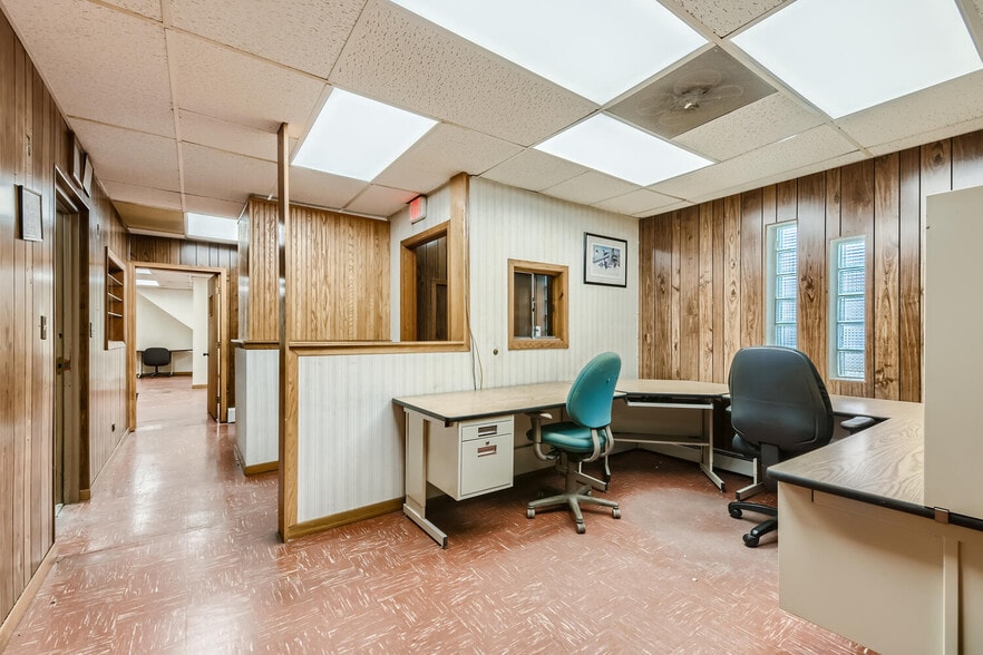 More Photos Of 2950-2958 Leavitt st, Chicago Warehouse For Sale