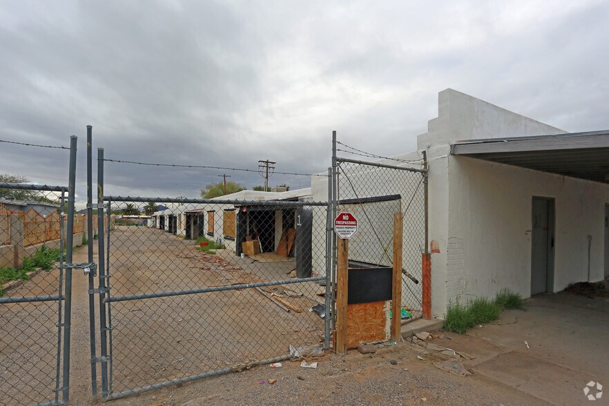 More Photos Of 1742 S 4th Ave, Tucson Apartments For Sale