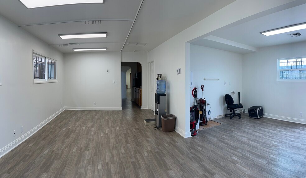 More Photos Of 1654 E 4th St, Santa Ana Medical For Sale