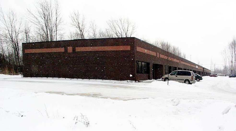 More Photos Of 8800-8816 Tyler Blvd, Mentor Office For Lease