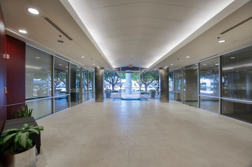 More Photos Of 4222 E Thomas Rd, Phoenix Medical For Sale