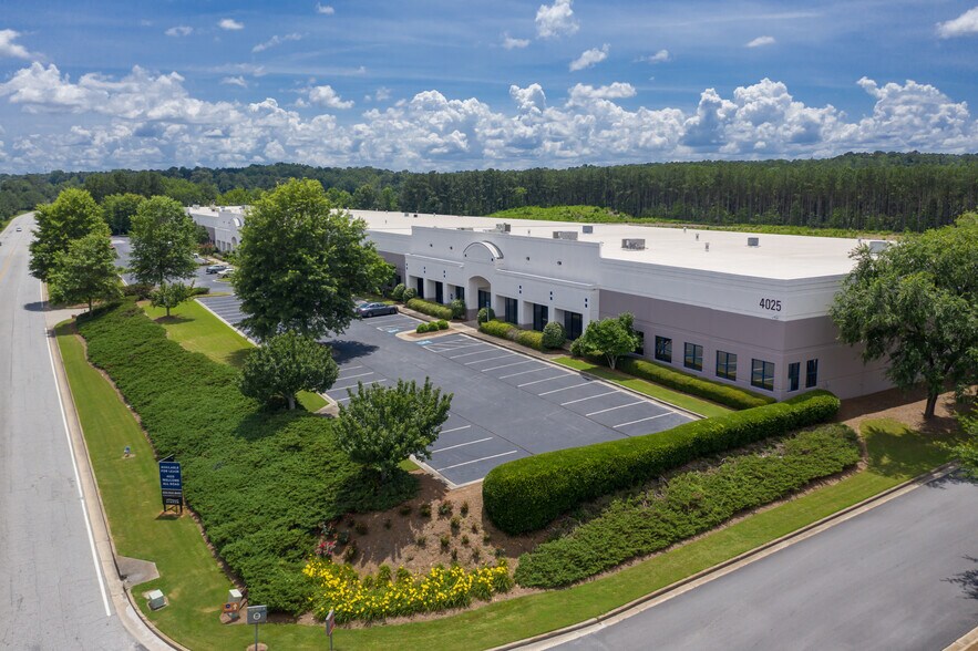 More Photos Of 4025 Welcome All Rd, Atlanta Warehouse For Lease
