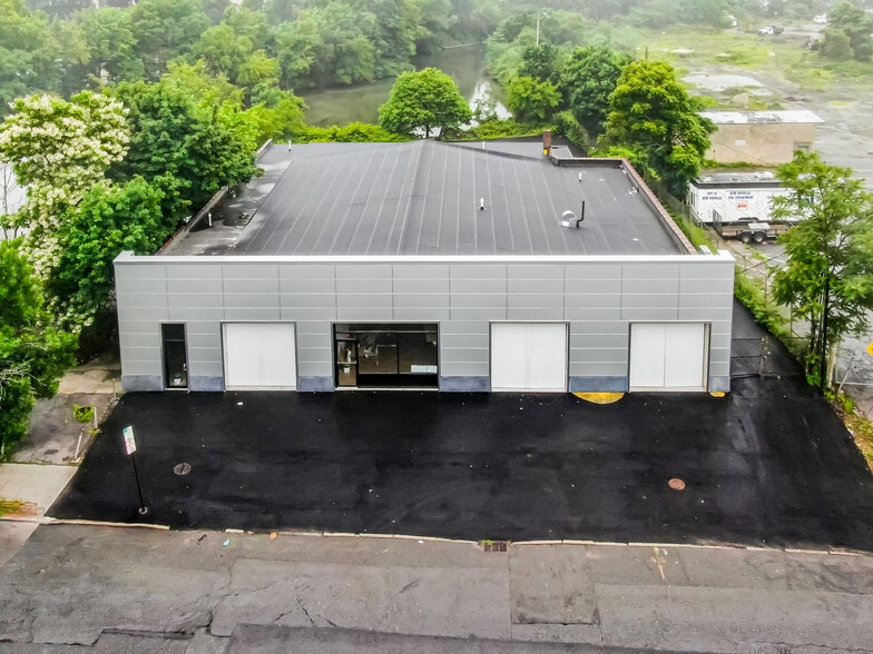 More Photos Of 212-216 Main St, New Rochelle Freestanding For Lease