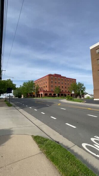 More Photos Of 4041 University Dr, Fairfax Medical For Lease