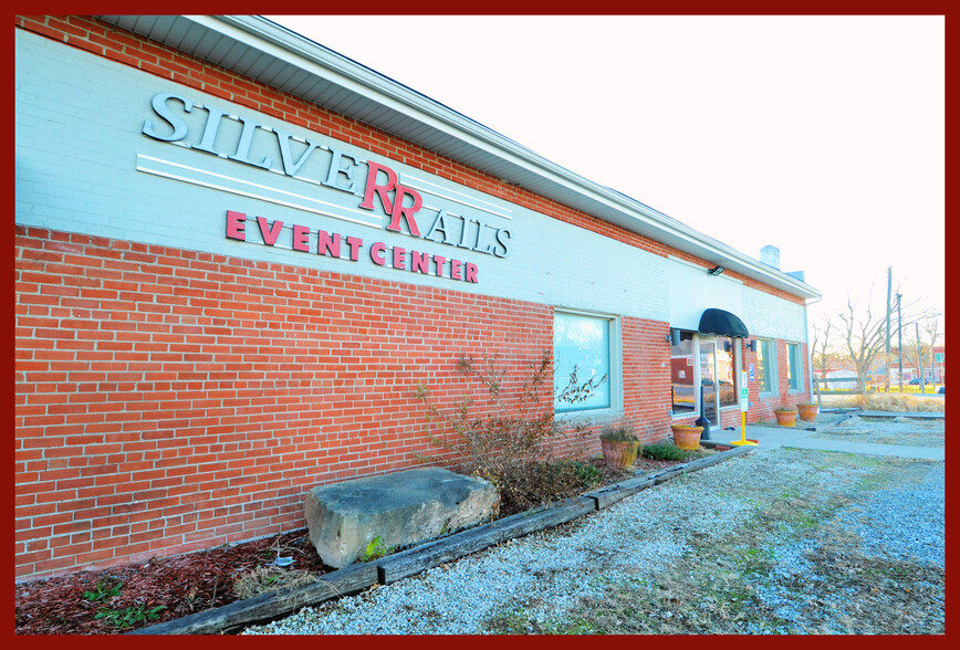 Primary Photo Of 206 E Moore St, La Plata Lodge Meeting Hall For Sale