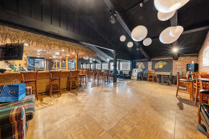 More Photos Of 11550 Us-15 501 Hwy, Chapel Hill Restaurant For Sale