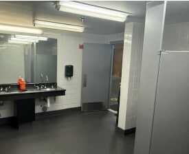 More Photos Of 2401 S Gulley Rd, Dearborn Distribution For Lease