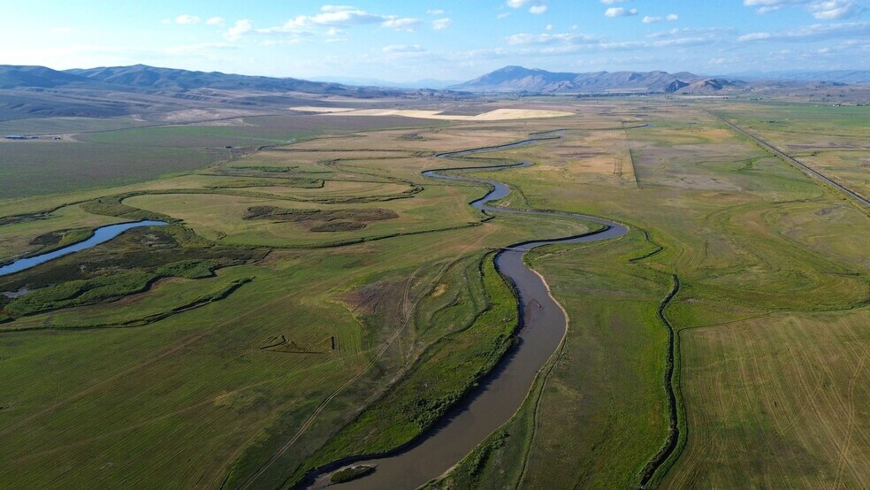 More Photos Of 0 Olsen Rd, Cokeville Land For Sale