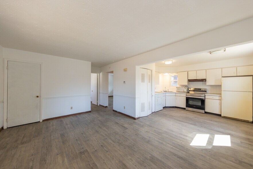More Photos Of 10-36 Linda St, Tallmadge Apartments For Sale
