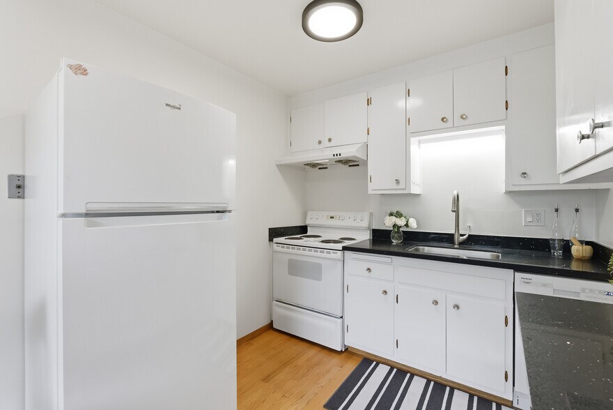 More Photos Of 517 Stannage Ave, Albany Apartments For Sale