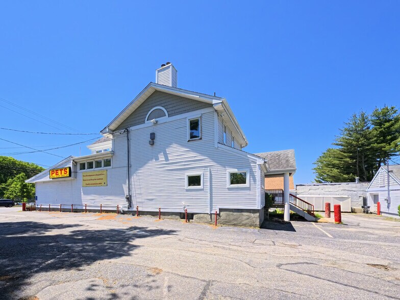 More Photos Of 125 E Jericho Tpke, Huntington Station Freestanding For Lease