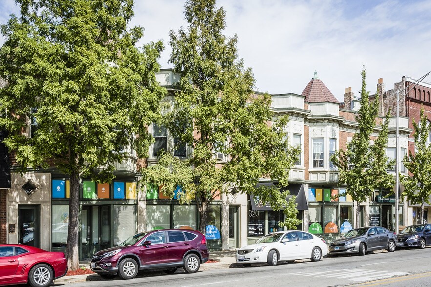 More Photos Of 320 Lake St, Oak Park Office For Lease