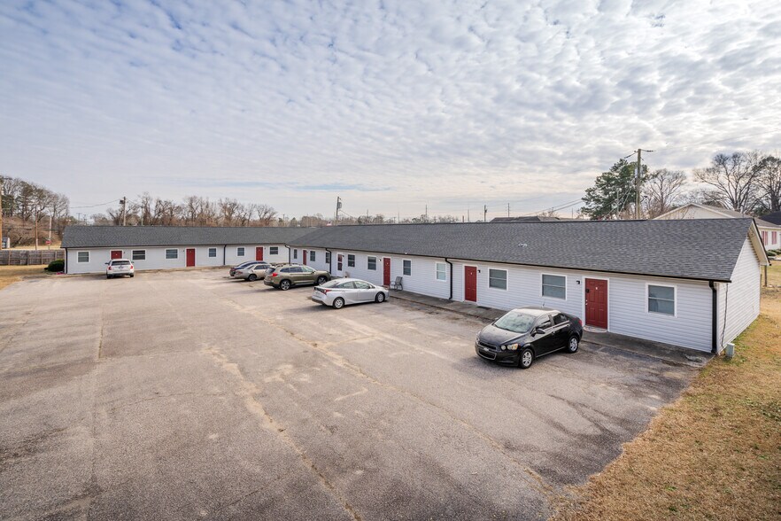 More Photos Of 221 W Virginia St, Rocky Mount Apartments For Sale