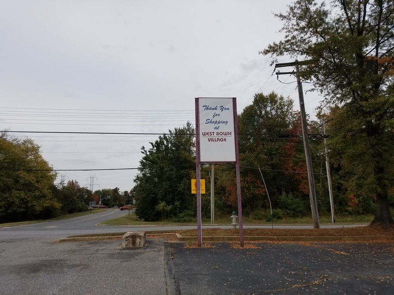 More Photos Of 13613-13637 Annapolis Rd, Bowie Storefront For Sale