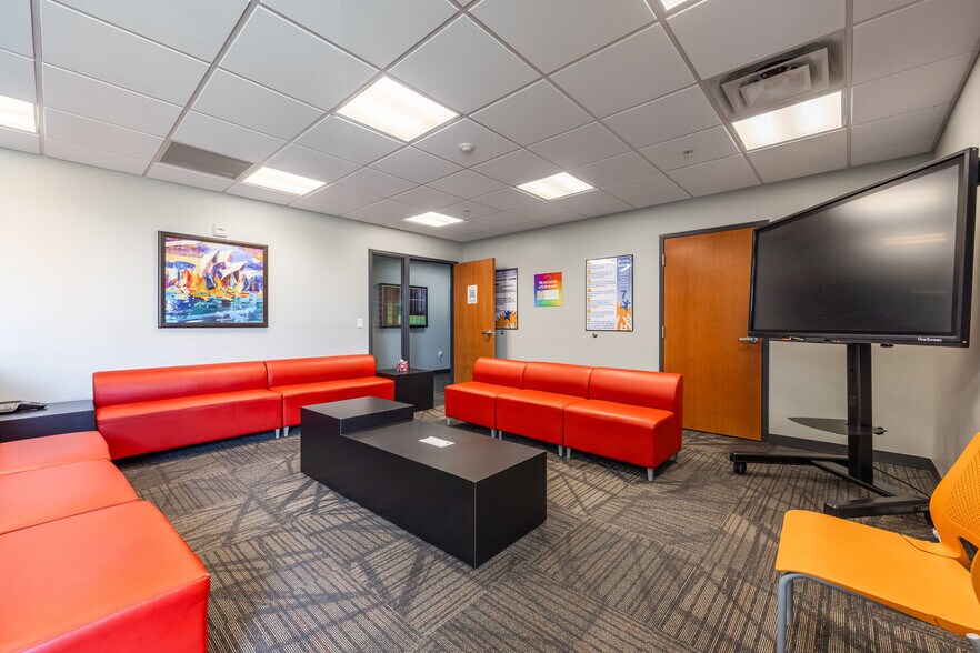 More Photos Of 600 S Geneva Rd, Orem Schools For Sale