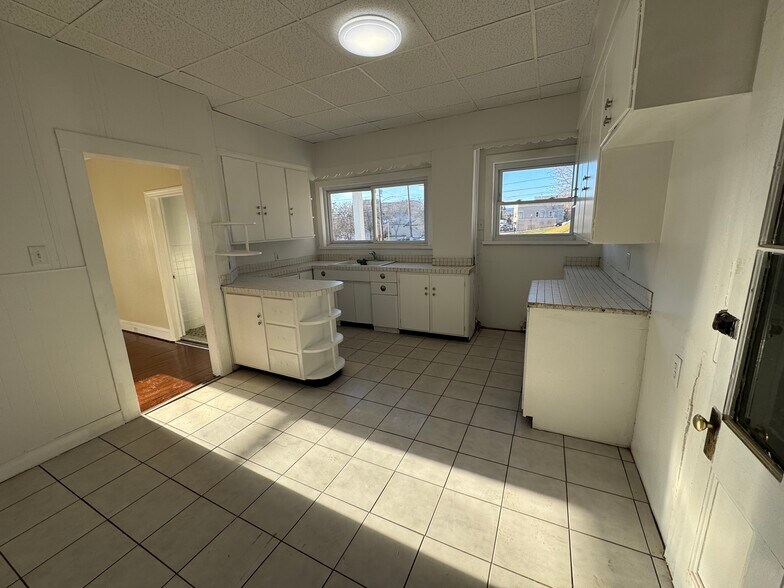 More Photos Of 401 N Irving Ave, Scranton Apartments For Sale