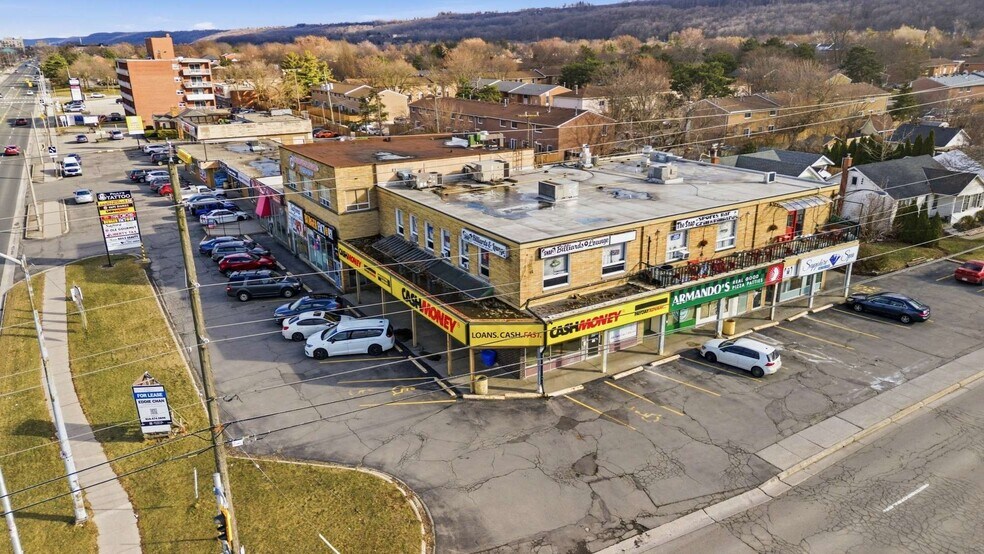 More Photos Of 152-164 Hwy 8, Hamilton Storefront Retail Office For Lease