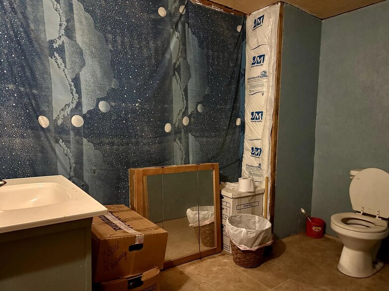 More Photos Of 6390 N Comstock Ave, Hesperia Freestanding For Sale
