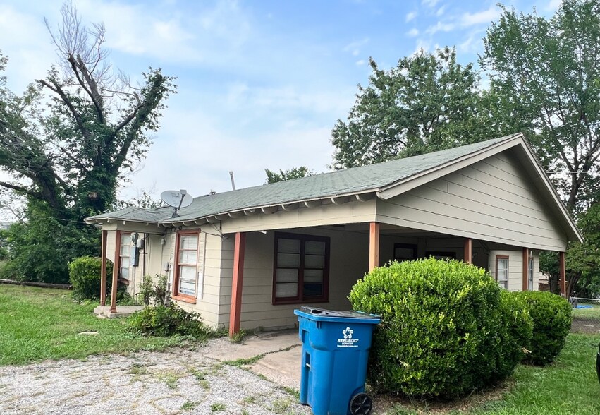 More Photos Of 808 N Goliad St, Rockwall Office Residential For Sale
