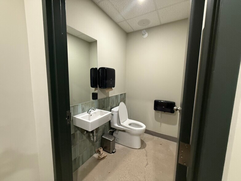 More Photos Of 2130-2136 Kains Rd, London Storefront For Lease