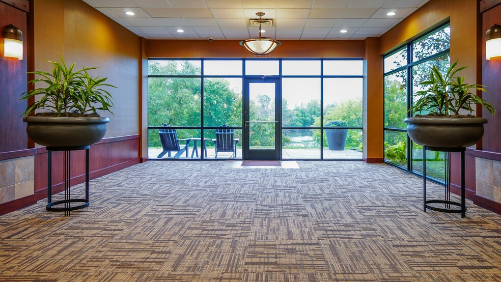 More Photos Of 860 Blue Gentian Rd, Eagan Unknown For Lease