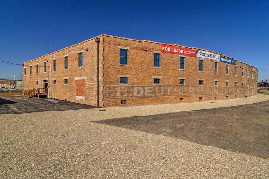 More Photos Of 2000 Nance St, Houston Loft Creative Space For Lease