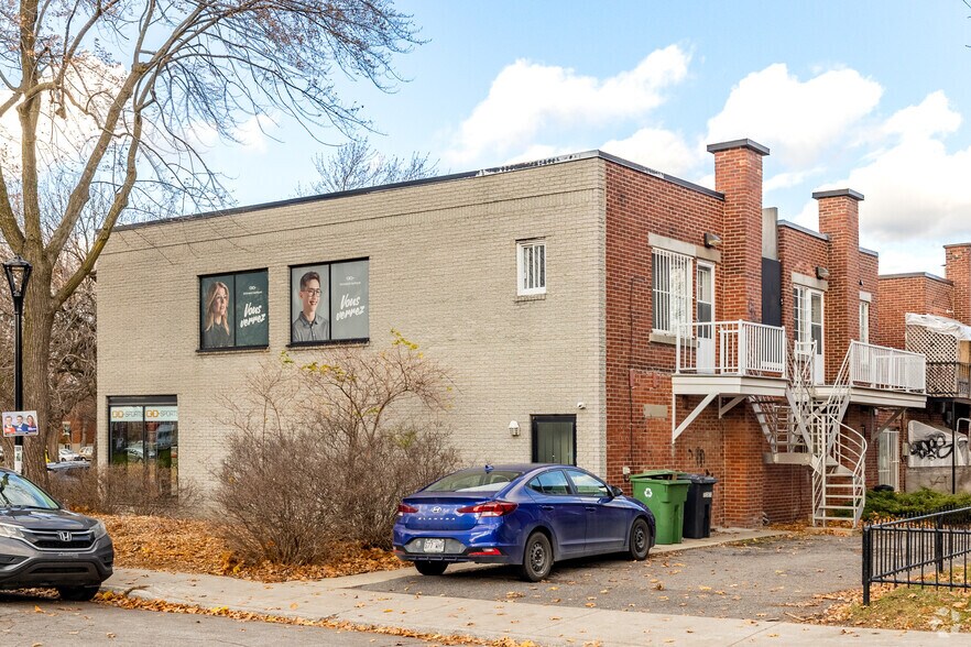 More Photos Of 3100-3108 St Beaubien E, Montréal Storefront Retail Office For Sale