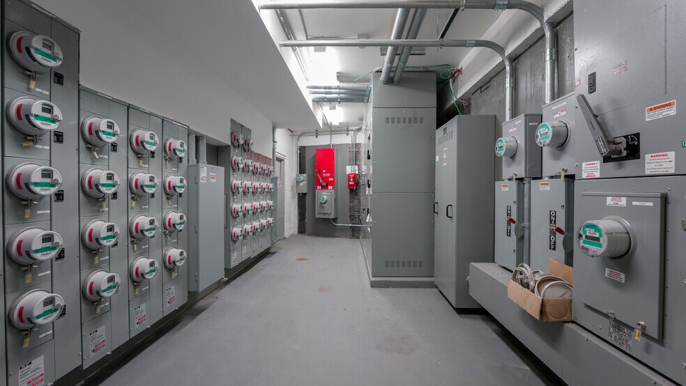 More Photos Of 9501 37th Ave, Flushing Apartments For Sale