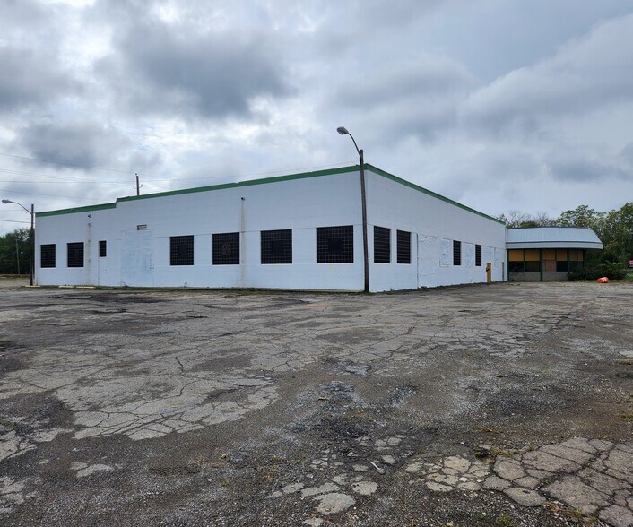 More Photos Of 1709 E 38th St, Indianapolis Lodge Meeting Hall For Sale