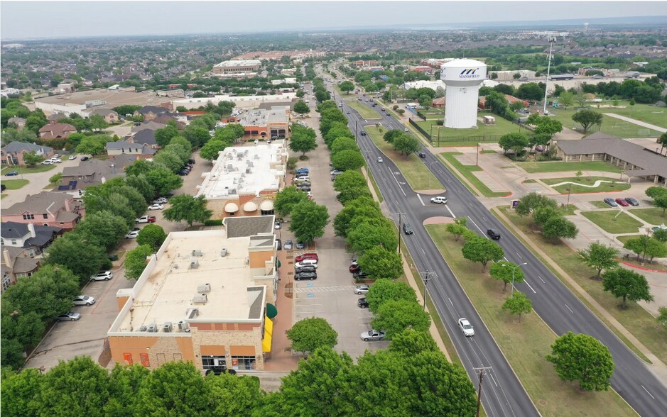 More Photos Of 1205 E Debbie Ln, Mansfield Freestanding For Lease