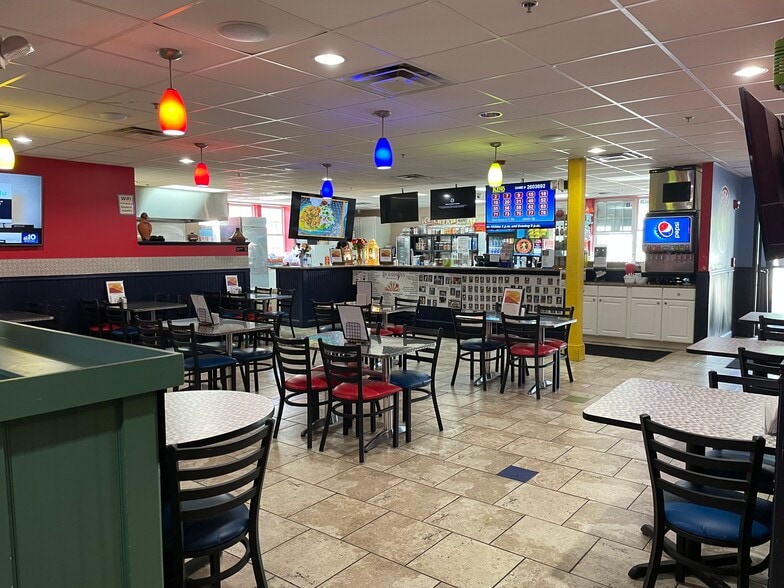 More Photos Of 2087 Main St, Tewksbury Freestanding For Sale